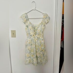 NET Hollister floral dress with undershort sz xs